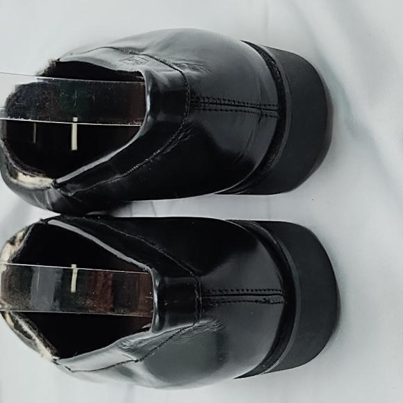 COACH Zora Cowskin Loafers Size 9 - Picture 6 of 9